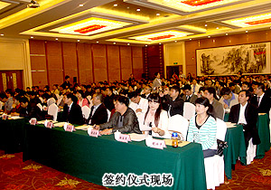 “創(chuàng)業(yè)手牽手，幫扶一加一”，胡國安董事長幫扶大學生企業(yè)自主創(chuàng)業(yè)