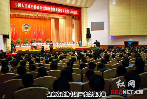 綠之韻集團(tuán)董事長胡國安出席政協(xié)湖南省十屆二次會議