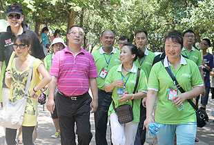 承偉人豪情壯志，共筑“綠之韻夢”——綠之韻營銷精英2013韶山紅色之旅