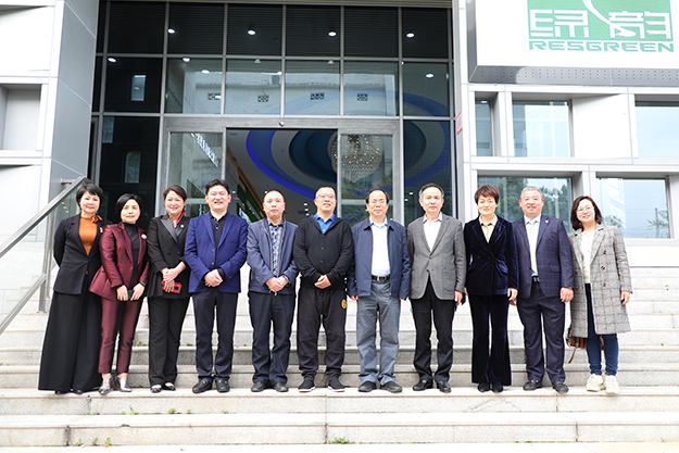 中共長沙市委常委、統(tǒng)戰(zhàn)部部長譚小平一行蒞臨綠之韻調(diào)研指導(dǎo)