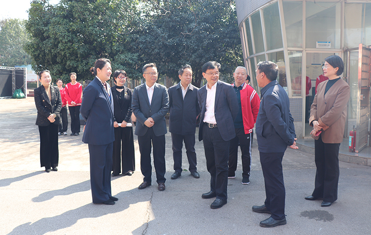 瀏陽經開區(qū)管委會領導一行蒞臨綠之韻開展新春走訪慰問