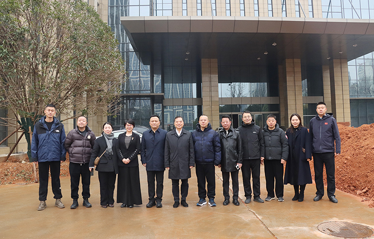 香港特區(qū)政府駐湖南聯(lián)絡處主任李錦雄一行蒞臨綠之韻中心走訪調研